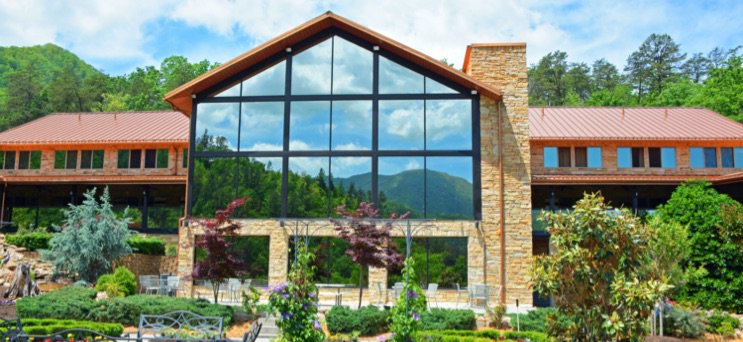 Pasadena Villa Smoky Mountain Lodge Exterior