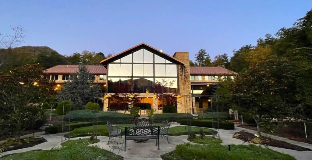 Pasadena Villa Smoky Mountain Lodge